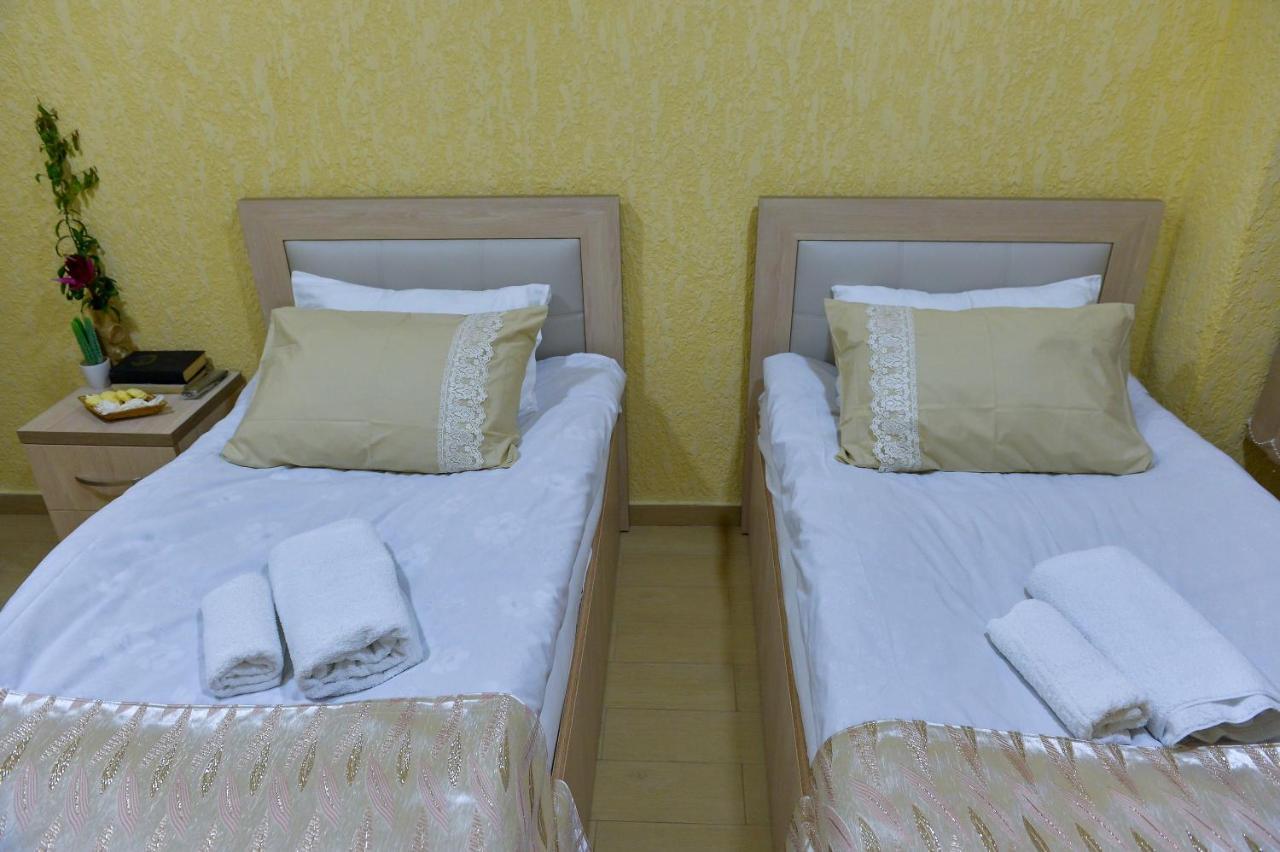 Pomegranate Hotel 库塔伊西 外观 照片