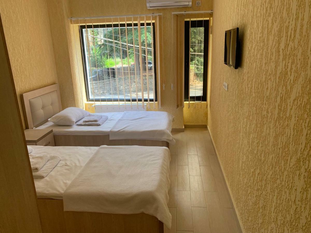 Pomegranate Hotel 库塔伊西 外观 照片